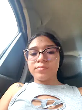 Snapshot of -VICKKY chatting on 01/30/25, 07:48 -VICKKY online show from 01/30/25, 07:48