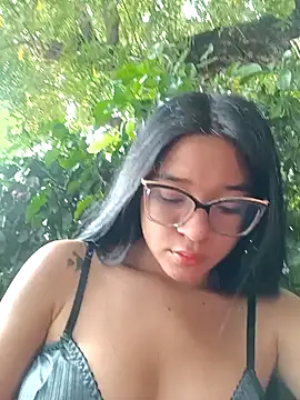 Snapshot of -VICKKY chatting on 02/03/25, 02:34 -VICKKY online show from 02/03/25, 02:34