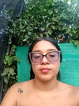 Snapshot of -VICKKY chatting on 02/13/25, 07:31 -VICKKY online show from 02/13/25, 07:31