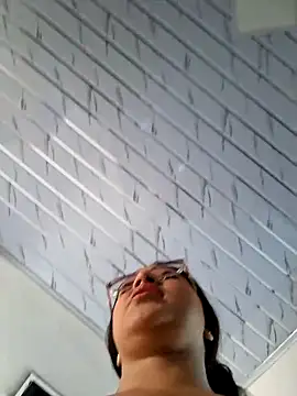 -VICKKY online show from 05/16/26, 02:27