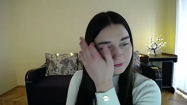 Pretty shy online show from 01/19/25, 09:01