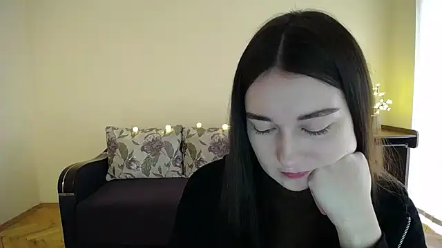 Pretty shy online show from 01/21/25, 08:52