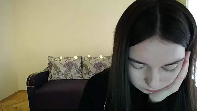 Pretty shy online show from 01/21/25, 11:56