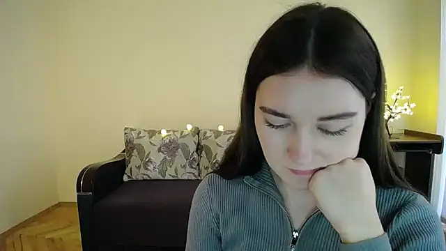 Pretty shy online show from 01/31/25, 12:40