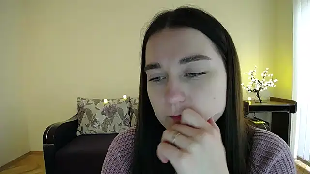 Pretty shy online show from 02/06/25, 12:05