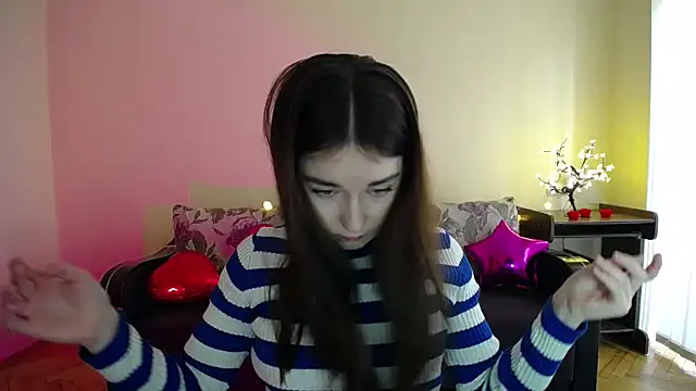 Pretty shy online show from 03/22/25, 09:34