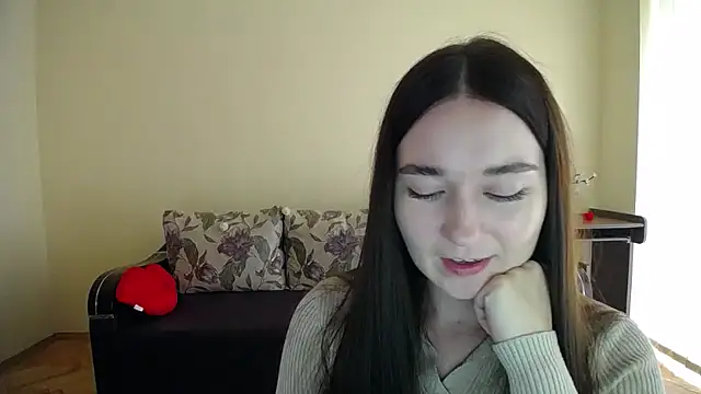 Pretty shy online show from 10/10/25, 08:35