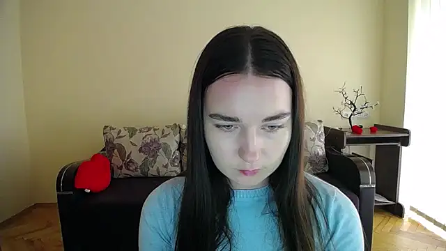 Pretty shy online show from 10/12/25, 08:46