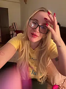 isisxoxx online show from 03/11/26, 09:54