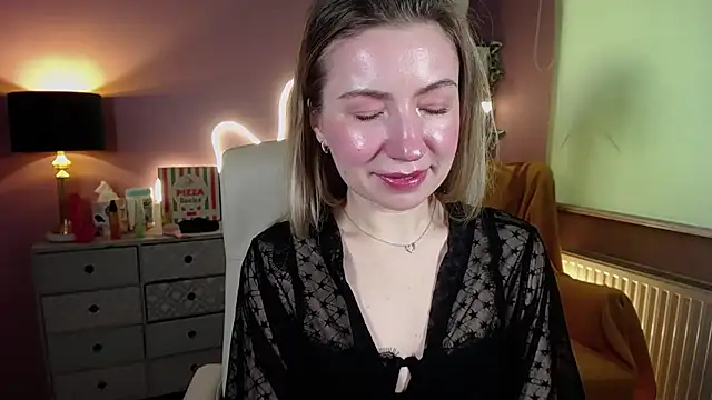 Mia Tasty online show from 03/06/25, 10:52