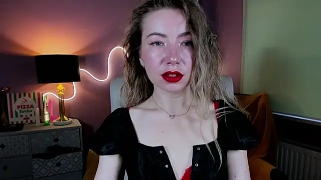 Mia Tasty online show from 10/31/25, 07:31