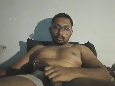 Snapshot of chennaibull101 chatting on 10/23/25, 05:12 chennaibull101 online show from 10/23/25, 05:12