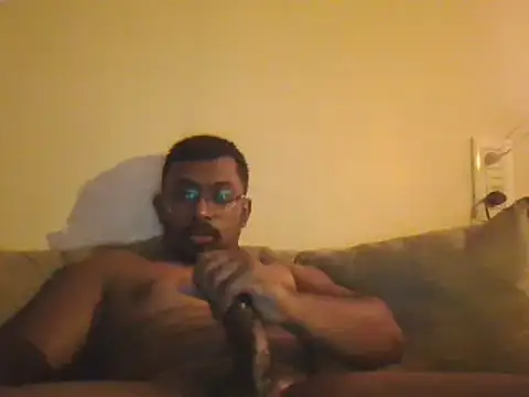 Snapshot of chennaibull101 chatting on 04/04/26, 01:08 chennaibull101 online show from 04/04/26, 01:08