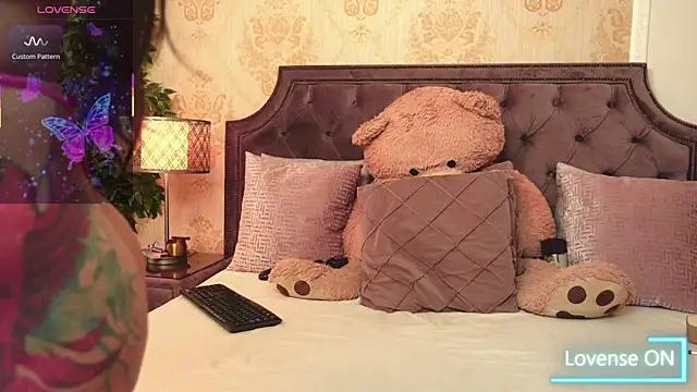 JaneDevine online show from 03/18/26, 09:23