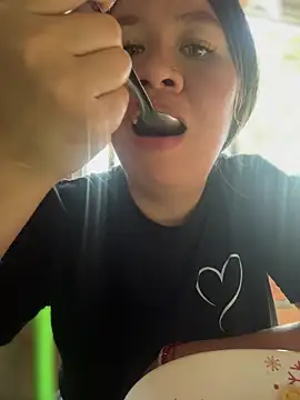 Emiily lee online show from 12/14/25, 07:07