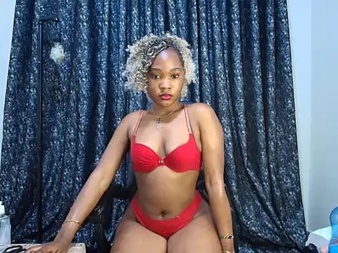 Snapshot of pretty_hearty chatting on 09/29/25, 07:19 pretty hearty online show from 09/29/25, 07:19