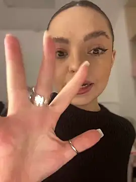 AnaWest online show from 02/20/25, 06:06