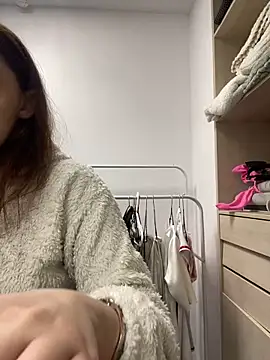 AnaWest online show from 09/22/25, 06:15