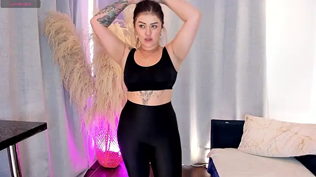 Snapshot of Sofiawilson_ chatting on 02/28/25, 03:37 Sofiawilson online show from 02/28/25, 03:37