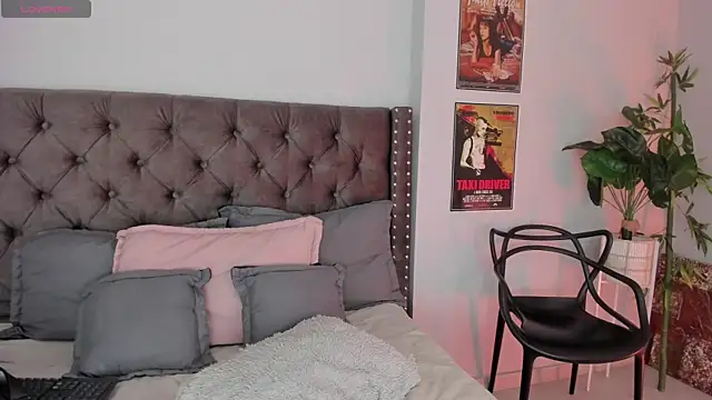 Snapshot of iriiina_veneno chatting on 01/19/25, 02:49 iriiina veneno online show from 01/19/25, 02:49