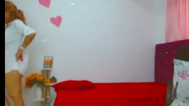 Snapshot of chantalsemenova1 chatting on 07/16/26, 04:46 chantalsemenova1 online show from 07/16/26, 04:46