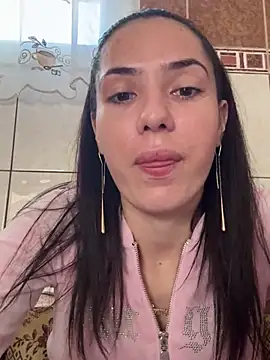 Snapshot of Emmapmg chatting on 03/07/25, 08:45 Emmapmg online show from 03/07/25, 08:45