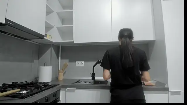 Emmapmg online show from 12/18/25, 04:35