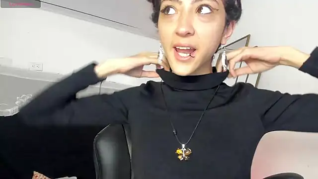 Snapshot of BonnieCute_ chatting on 01/09/25, 11:36 BonnieCute online show from 01/09/25, 11:36