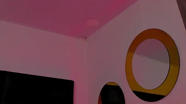 Snapshot of BonnieCute_ chatting on 02/05/25, 11:34 BonnieCute online show from 02/05/25, 11:34