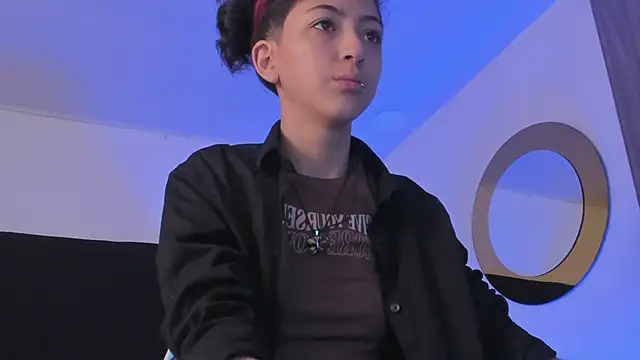 Snapshot of BonnieCute_ chatting on 02/28/25, 11:47 BonnieCute online show from 02/28/25, 11:47