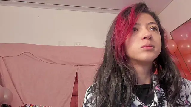 Snapshot of BonnieCute_ chatting on 03/11/25, 11:33 BonnieCute online show from 03/11/25, 11:33