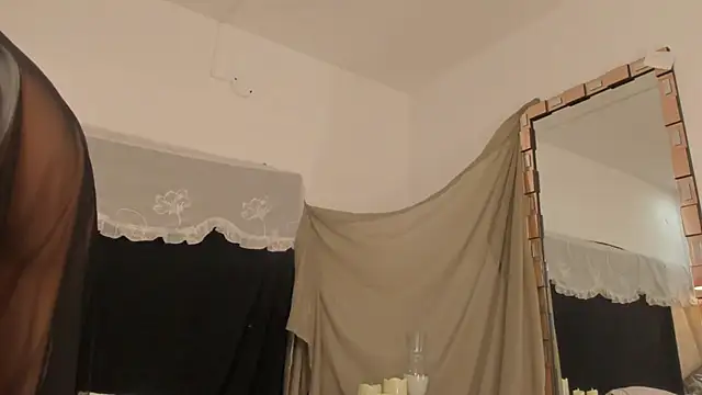 Snapshot of BonnieCute_ chatting on 09/18/25, 12:12 BonnieCute online show from 09/18/25, 12:12