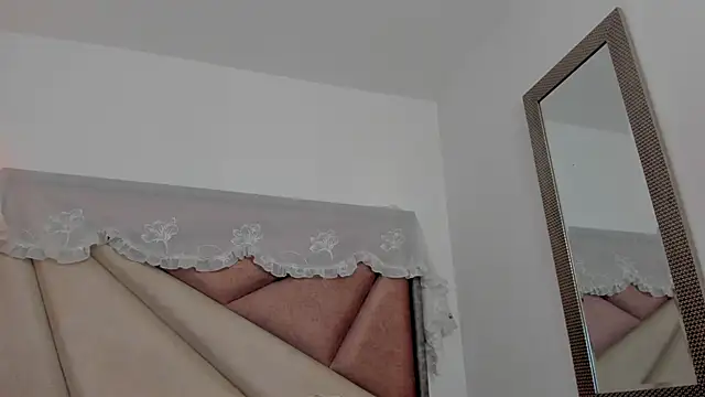 Snapshot of BonnieCute_ chatting on 06/04/26, 12:16 BonnieCute online show from 06/04/26, 12:16