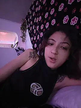 Snapshot of BonnieCute_ chatting on 07/18/26, 05:11 BonnieCute online show from 07/18/26, 05:11