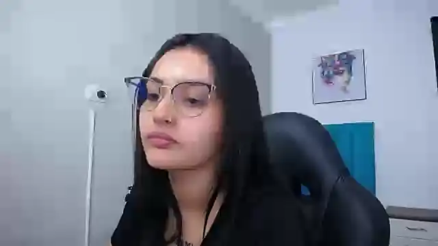 Snapshot of antonella_sweetlittle chatting on 03/11/25, 12:50 antonella sweetlittle online show from 03/11/25, 12:50