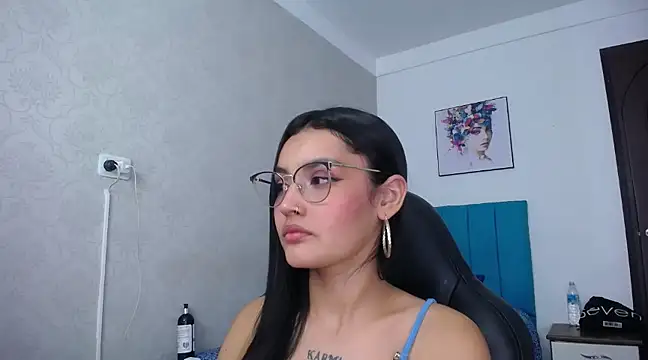 Snapshot of antonella_sweetlittle chatting on 03/15/25, 06:32 antonella sweetlittle online show from 03/15/25, 06:32