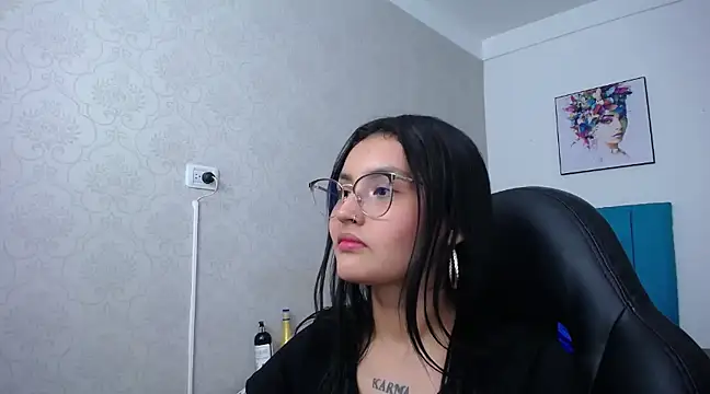 Snapshot of antonella_sweetlittle chatting on 03/20/25, 06:53 antonella sweetlittle online show from 03/20/25, 06:53