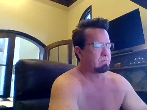 Snapshot of sluttydylan chatting on 02/10/25, 09:25 sluttydylan online show from 02/10/25, 09:25