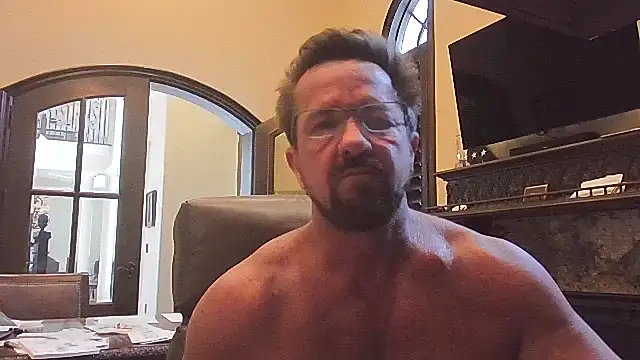 Snapshot of sluttydylan chatting on 10/14/25, 04:52 sluttydylan online show from 10/14/25, 04:52