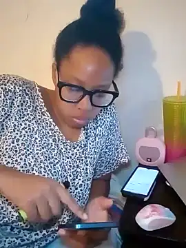 madamsensuale online show from 01/15/25, 08:48