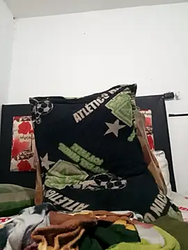 MaximoSualteza777 online show from 10/26/25, 06:41