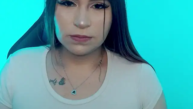 Snapshot of cata__gutierrez_ chatting on 07/08/26, 03:55 cata gutierrez online show from 07/08/26, 03:55