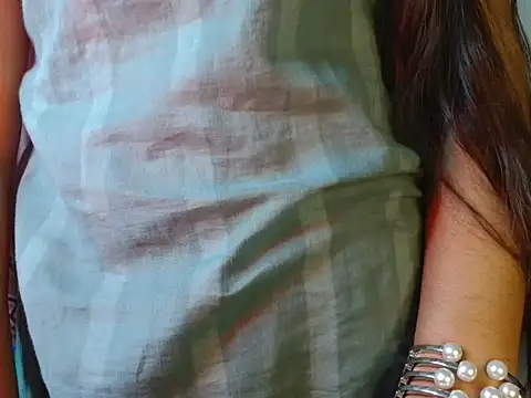 Snapshot of Unlucky-flowers chatting on 01/15/25, 01:09 Unlucky-flowers online show from 01/15/25, 01:09