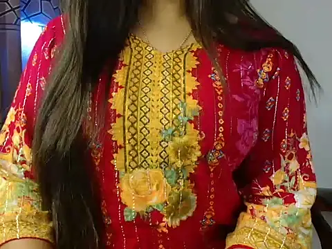 Snapshot of Unlucky-flowers chatting on 02/08/25, 04:36 Unlucky-flowers online show from 02/08/25, 04:36