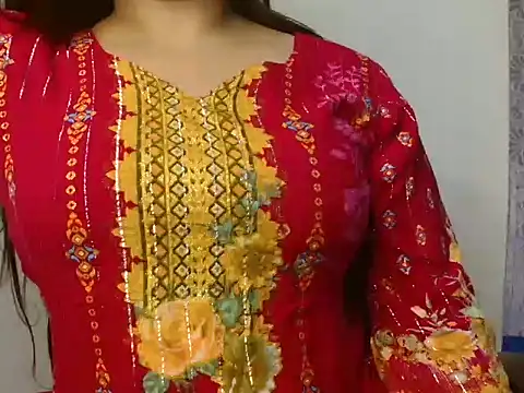 Snapshot of Unlucky-flowers chatting on 03/04/25, 01:49 Unlucky-flowers online show from 03/04/25, 01:49