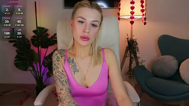 Crystal Barbie online show from 02/26/25, 01:53
