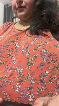 smile pretty online show from 02/17/25, 08:47