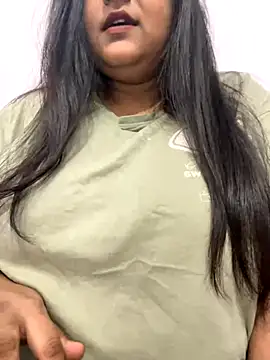 smile pretty online show from 09/10/25, 03:23