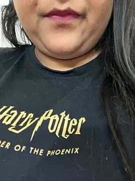 smile pretty online show from 10/06/25, 07:22