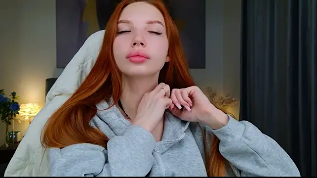 JudyWalkerr online show from 12/21/25, 05:25